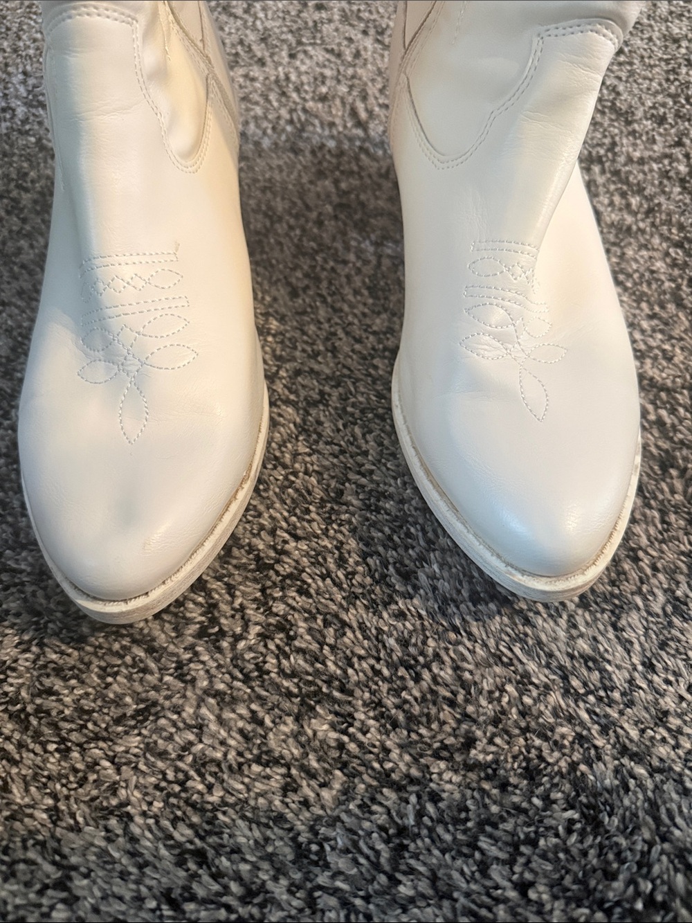 Madden NYC Women’s White Cowboy Boots Size 10 Western Embroidered Mid Calf - Picture 2 of 10